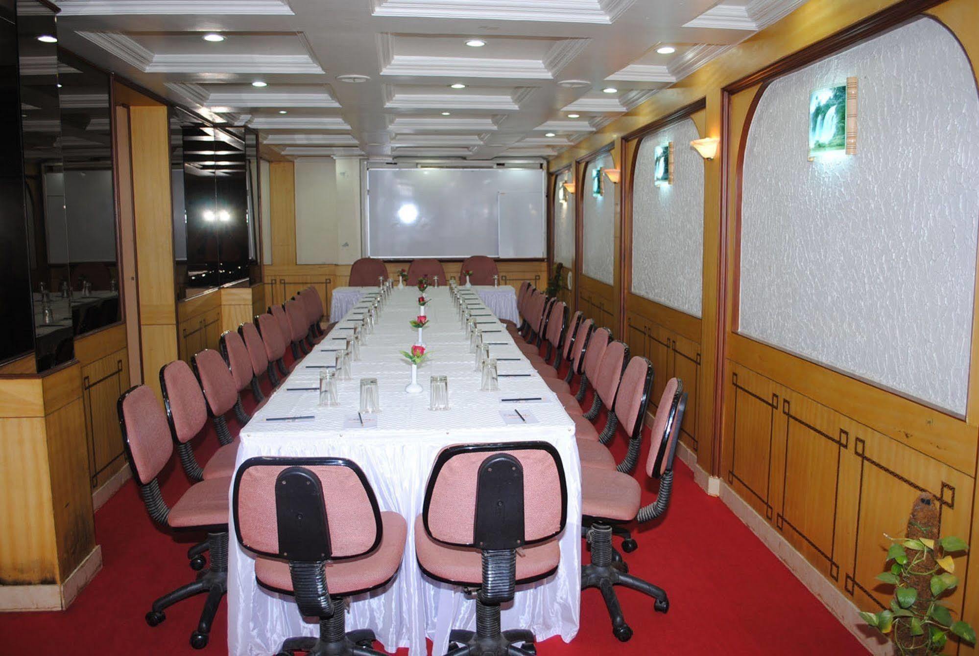 Hotel Swan Inn Pune Dış mekan fotoğraf
